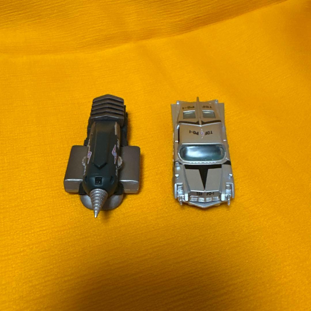 ウルトラ怪獣名鑑5体セット＋ポインターとマグマライザー