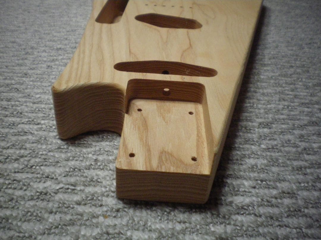 国産 未使用 ギターボディ アッシュ材 テレモダーン