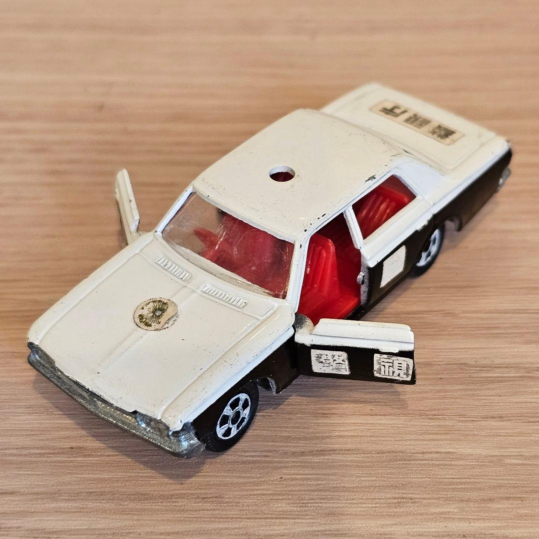 【トミカ】No.4 トヨタ クラウン パトロールカー 1Aホイール 日本製