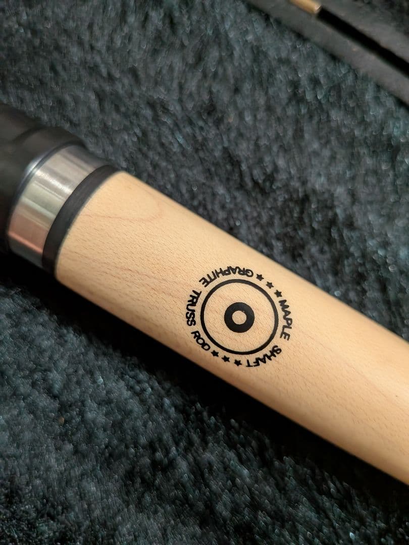 キューテック ビリヤードキュー （ケース付き）