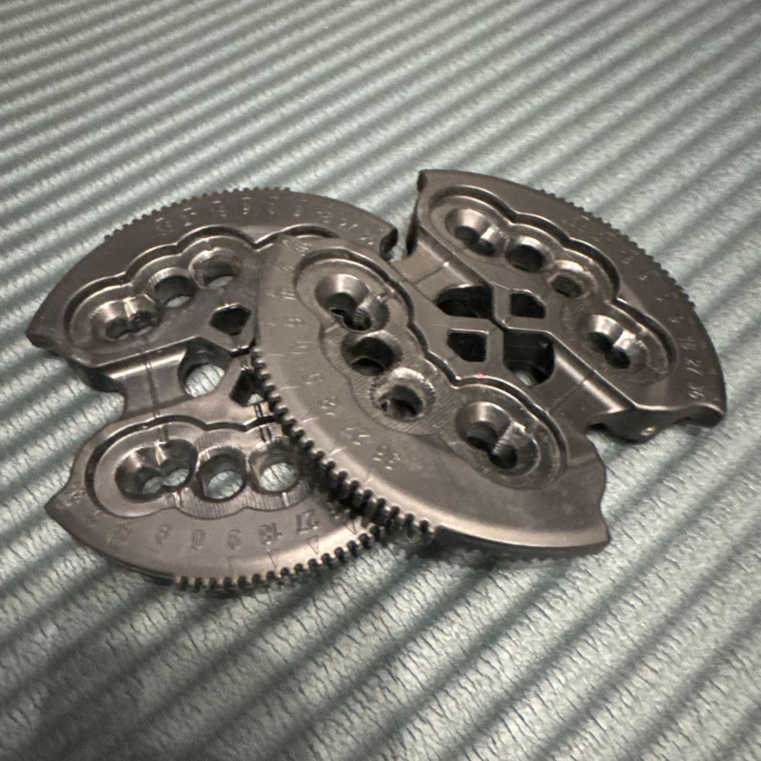 22-23 Burton ビンディング　CARTEL X