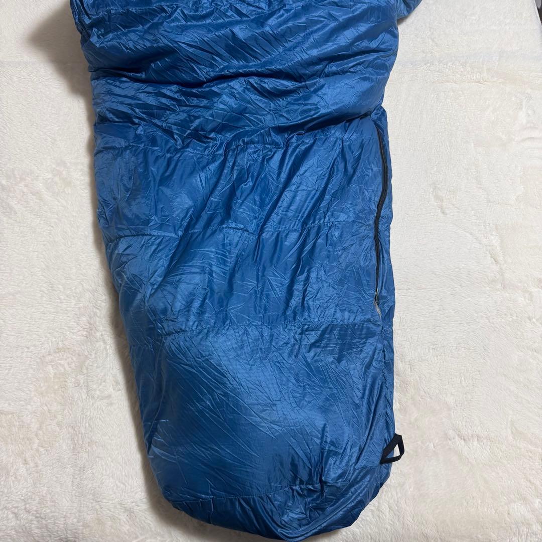 美品NANGA ダウンシュラフ　オーロラテックス600STDブルーR/ZIP