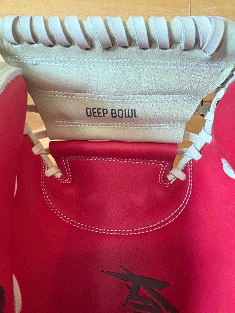 軟式野球グローブ DEEP BOWL レッド