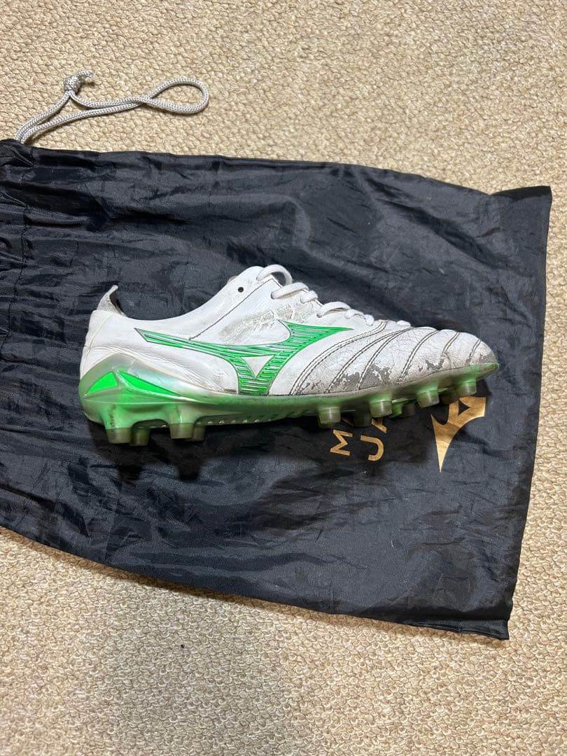 ミズノ モレリアネオ4 【限定色】25cm シューズケース付き