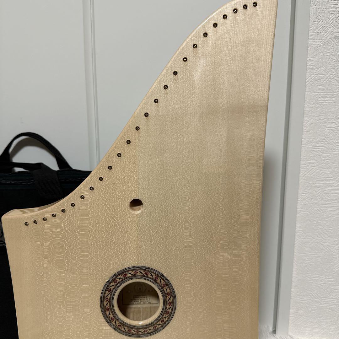 美品ヘルマンハープ ローレライシリーズ　ゴールド Mタイプ 25弦 2013年製