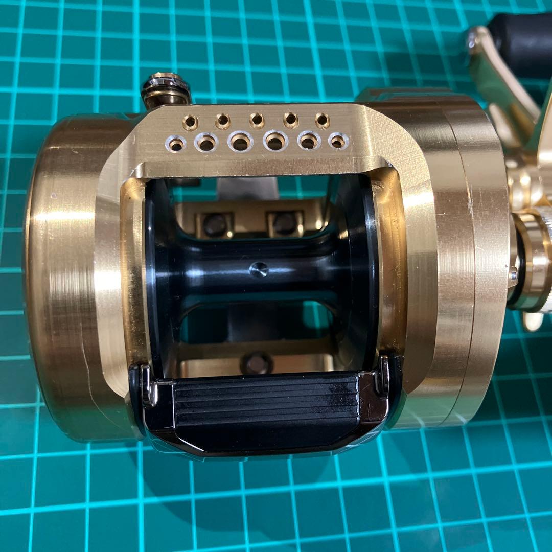 リール SHIMANO CALCUTTA CONQUEST MD 400XGLH