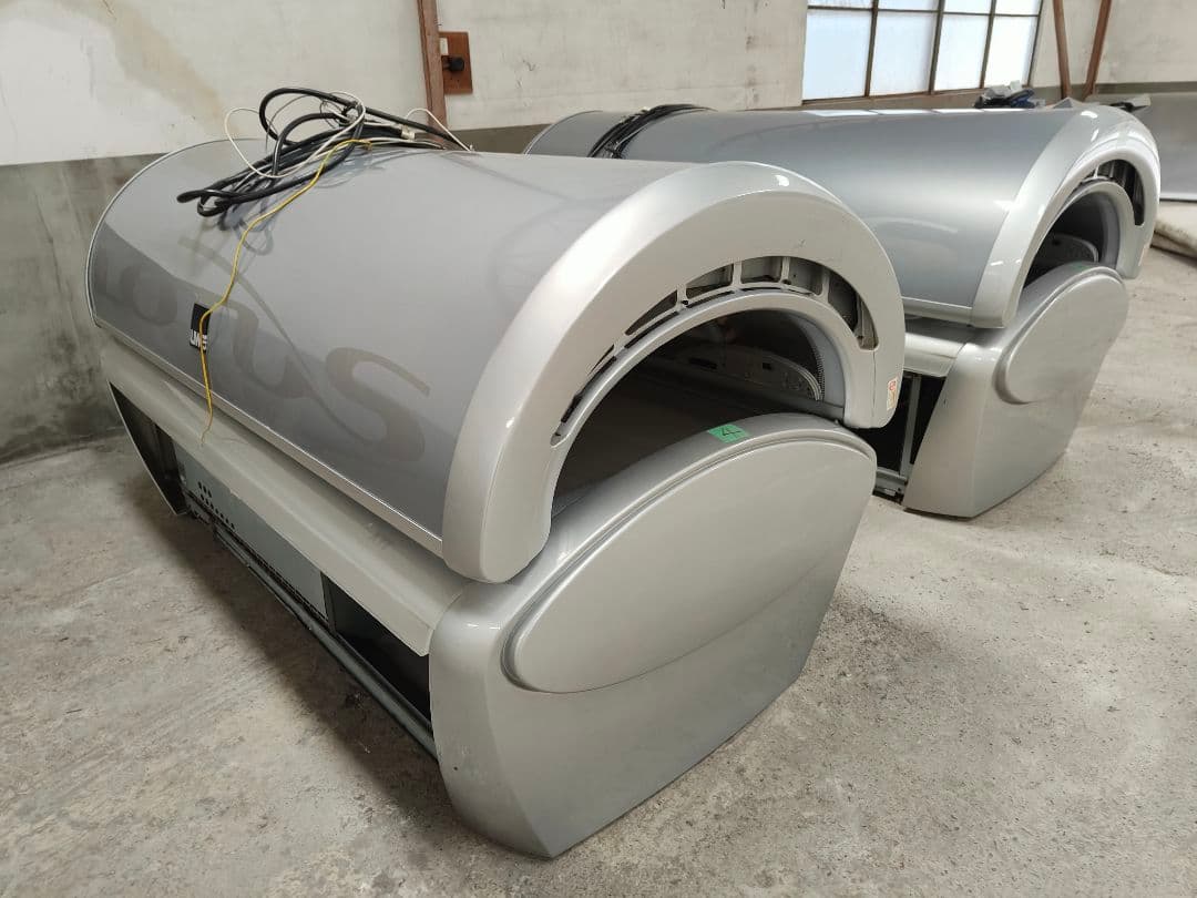 uwe LOTUS タンニングベッド 日焼けマシン