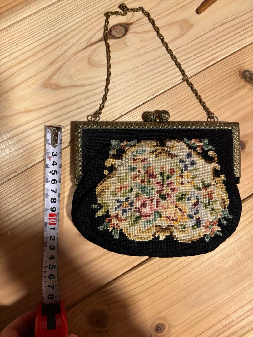 プチポワンのアンティークハンドバッグ