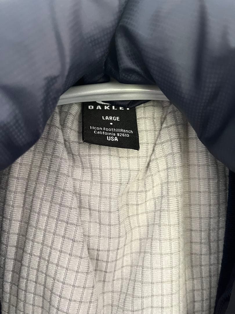超美品　オークリー ベンチコート サイズ L ネイビー　軽量　防寒
