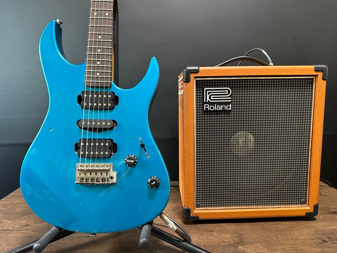 YAMAHA　ADVANCED FORM　YGX-121D　エレキギター