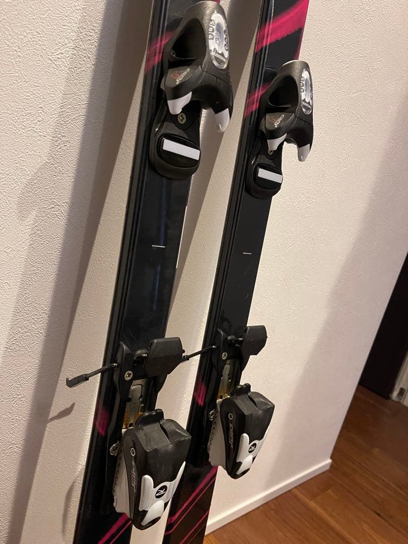 NISHIZAWA 子供用スキー板140㎝　ビンディング　ストック　ロシニョール