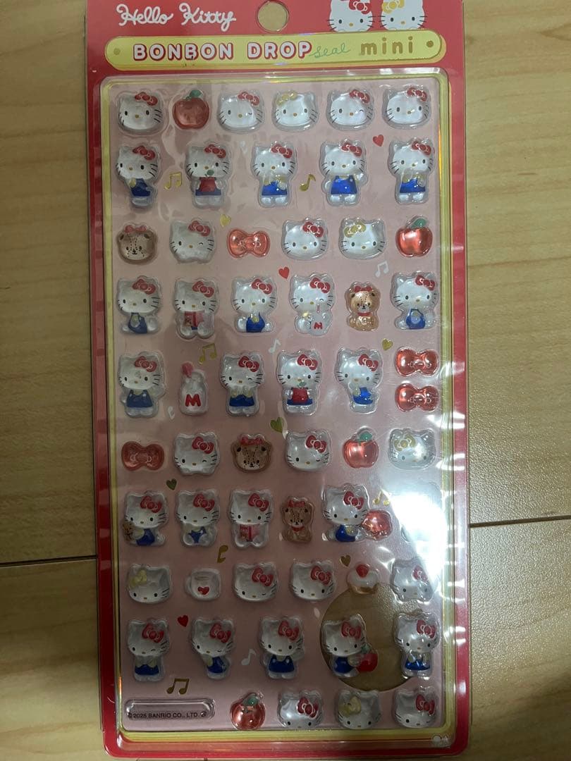 【正規品】ボンボンドロップシール ミニ サンリオ 8種 ＋しずくちゃん4種類