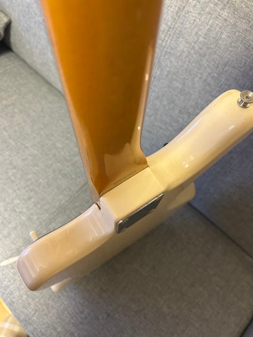 やや難あり Fender Japan Jazzmaster クリーム色