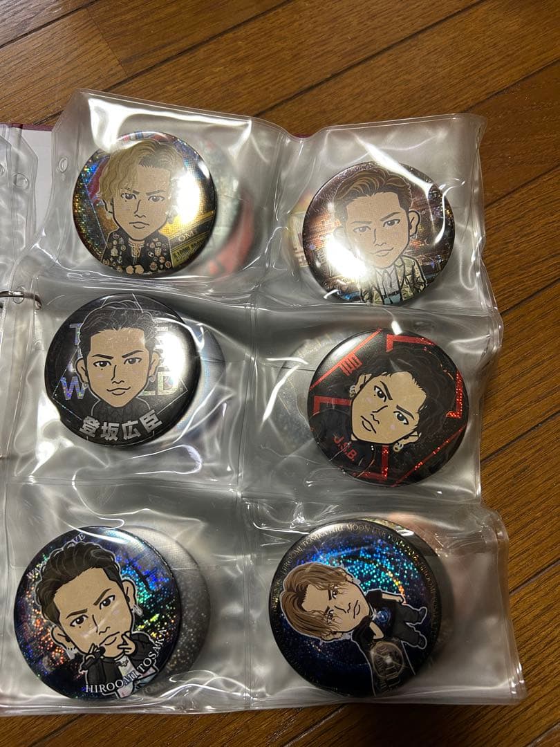 三代目JSB、OMI君のバッチ42個➕オマケ10個バッチ