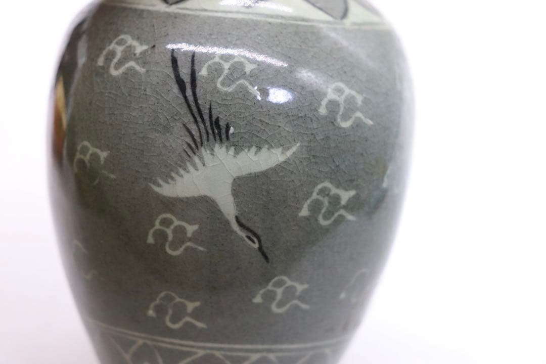 朝鮮青磁　象嵌　鶴紋瓶　李朝　送料込み260104