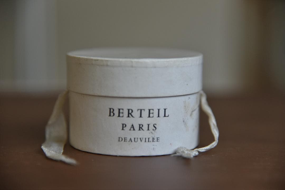 フランス アンティーク BERTEIL ハットボックス ミニサイズ ノベルティ