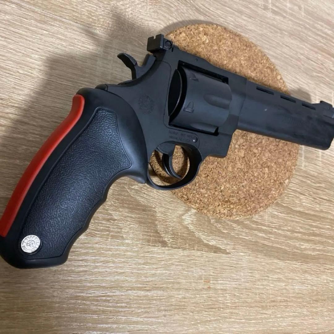 マルシン　トーラスレイジングブルマキシ　44マグナム　6.5インチモデル