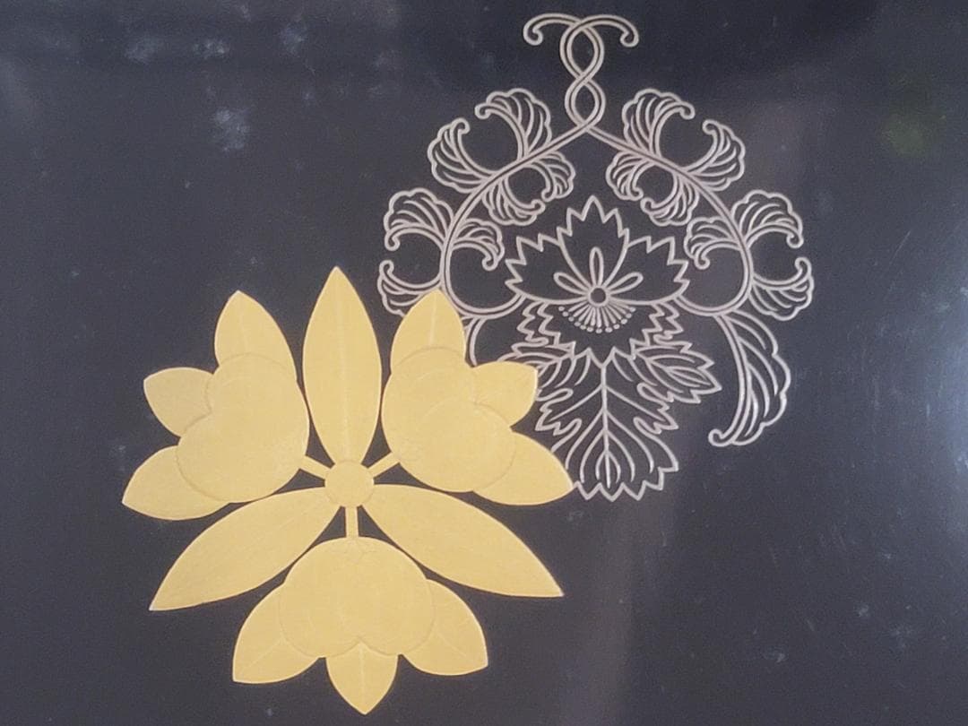 纏枝蓮花紋 蒔絵 四方 蓋物 古美術 DT326