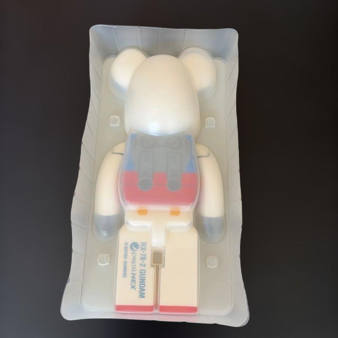 ペプシ　ベアブリックガンダム　400%