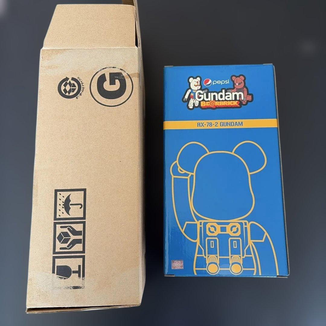 ペプシ　ベアブリックガンダム　400%