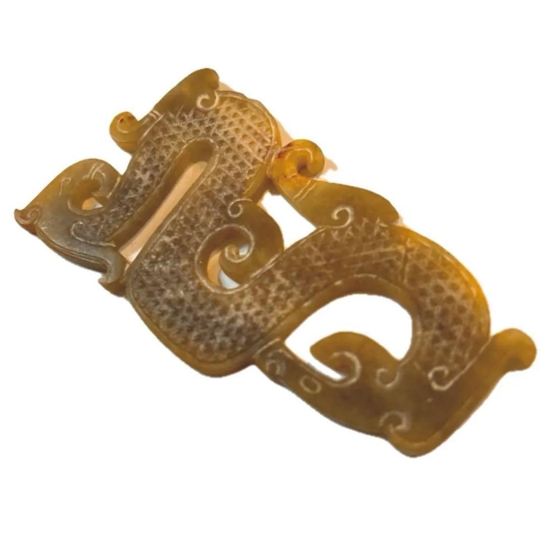 中国発掘物　細工彫刻玉龍　竜紋　玉縁起物　美術品　お守り　骨董品 龍 中国古美術