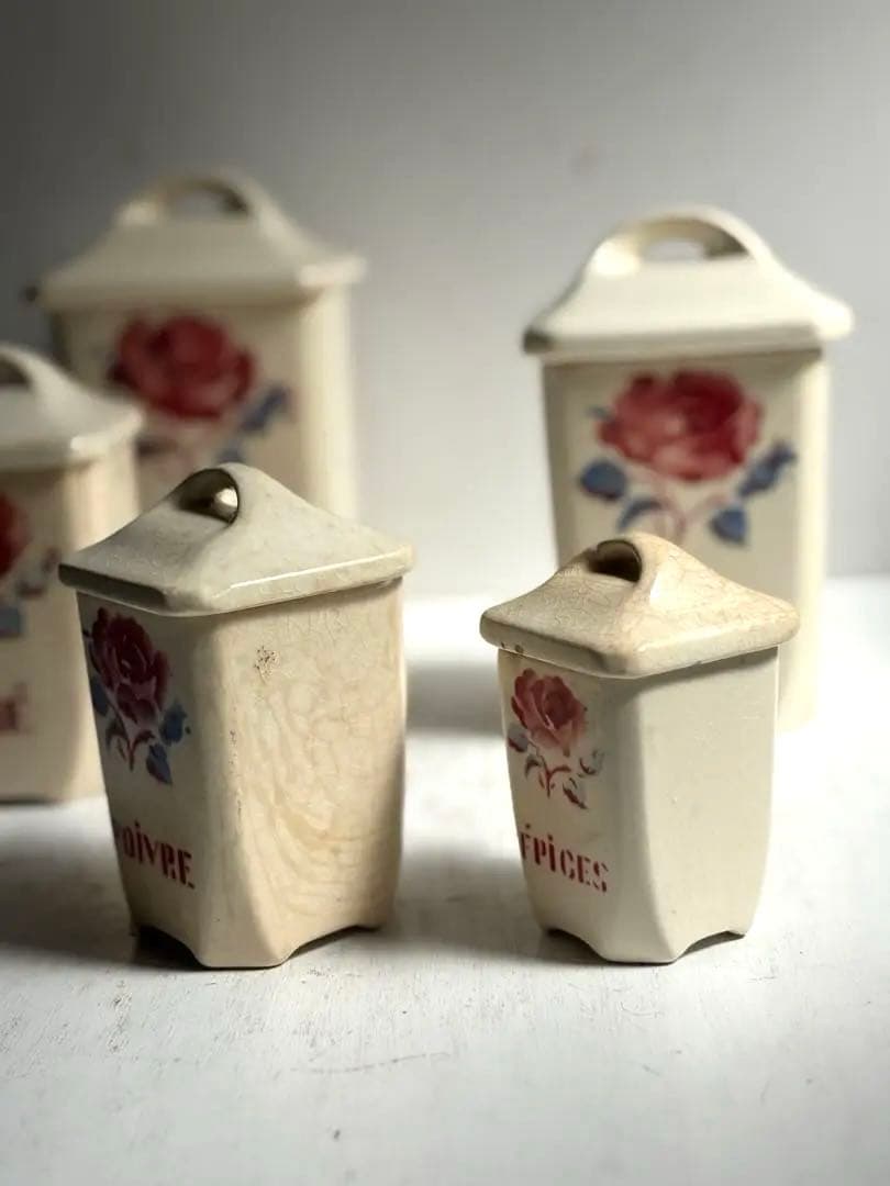 493 フランスアンティーク Badonviller 薔薇柄キャニスターセット