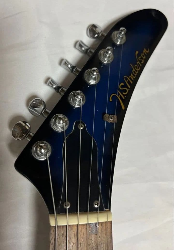 H・S・Anderson＊エクスプローラータイプ エレキギター