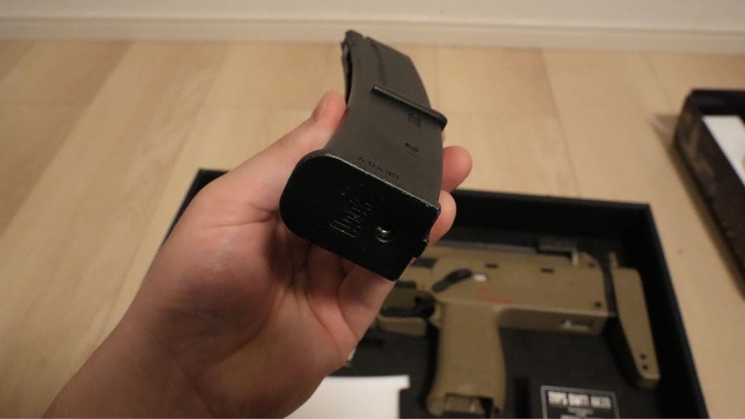 東京マルイ　MP7A1 ガスブローバック タンカラー