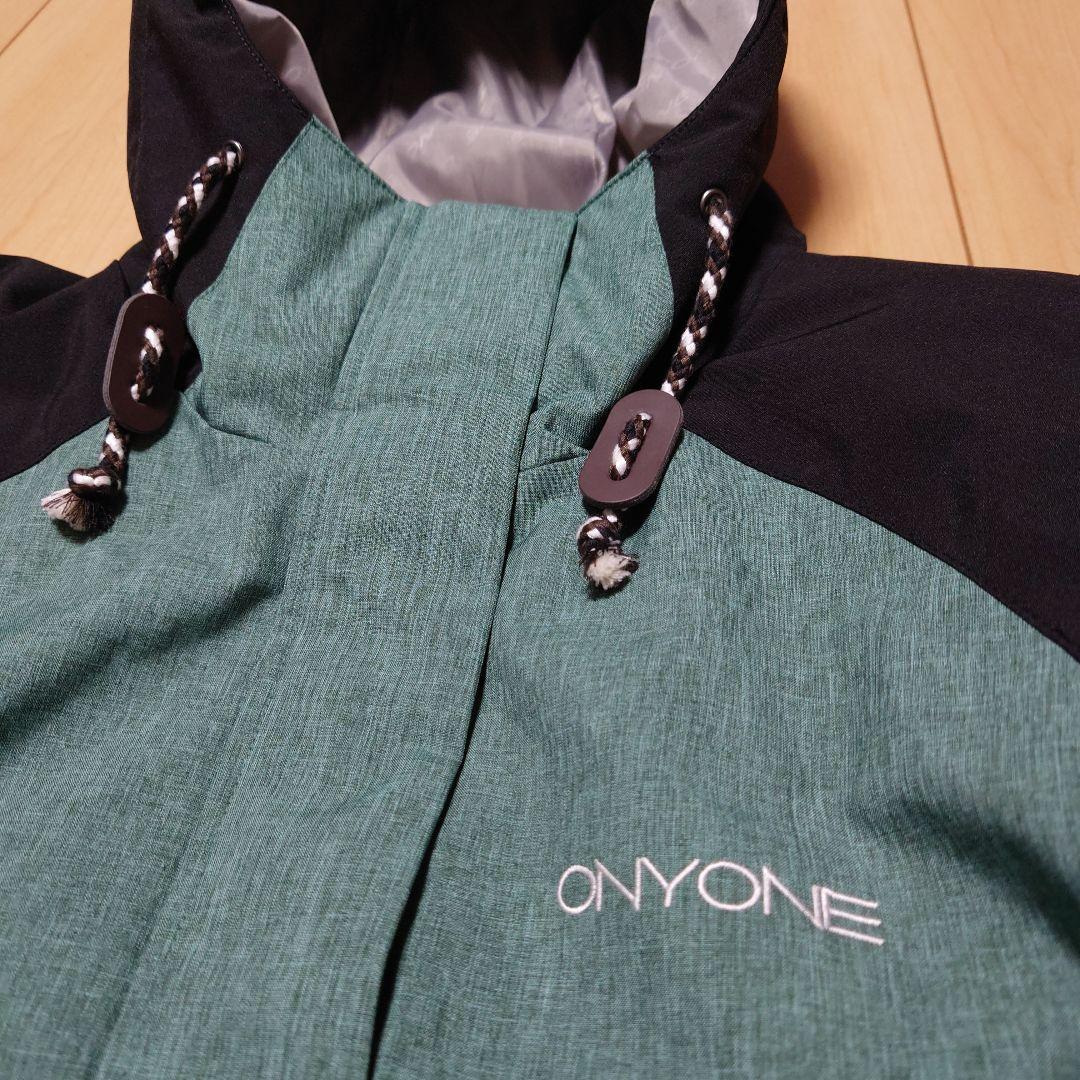 【新品未使用】ONYONE/オンヨネ　スキーウェア上下セット　スノーボードウェア