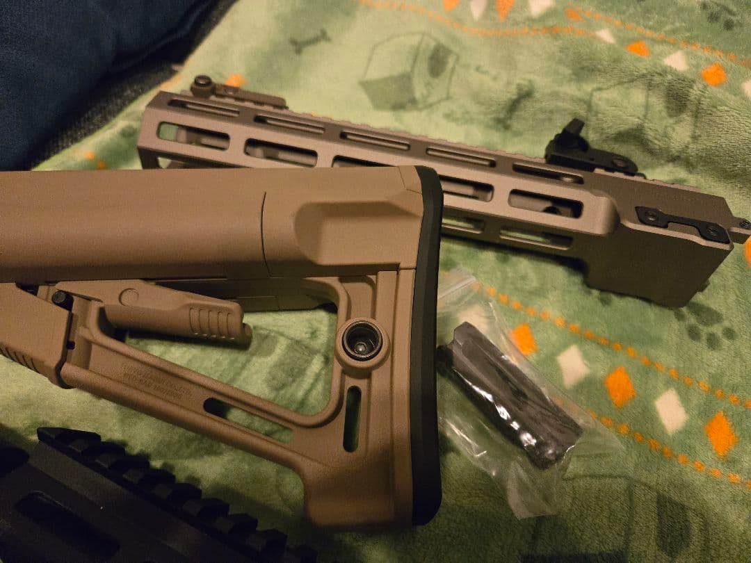 【23日まで】東京マルイ URGーI GBB カスタム