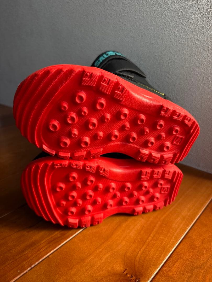 【出品２月末まで】SALOMON WHIPSTAR キッズ　ブーツ　18センチ