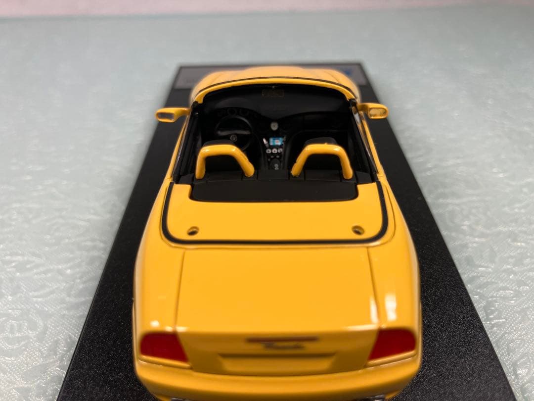 BBR マセラティ　4200 スパイダー2001年　イエロー