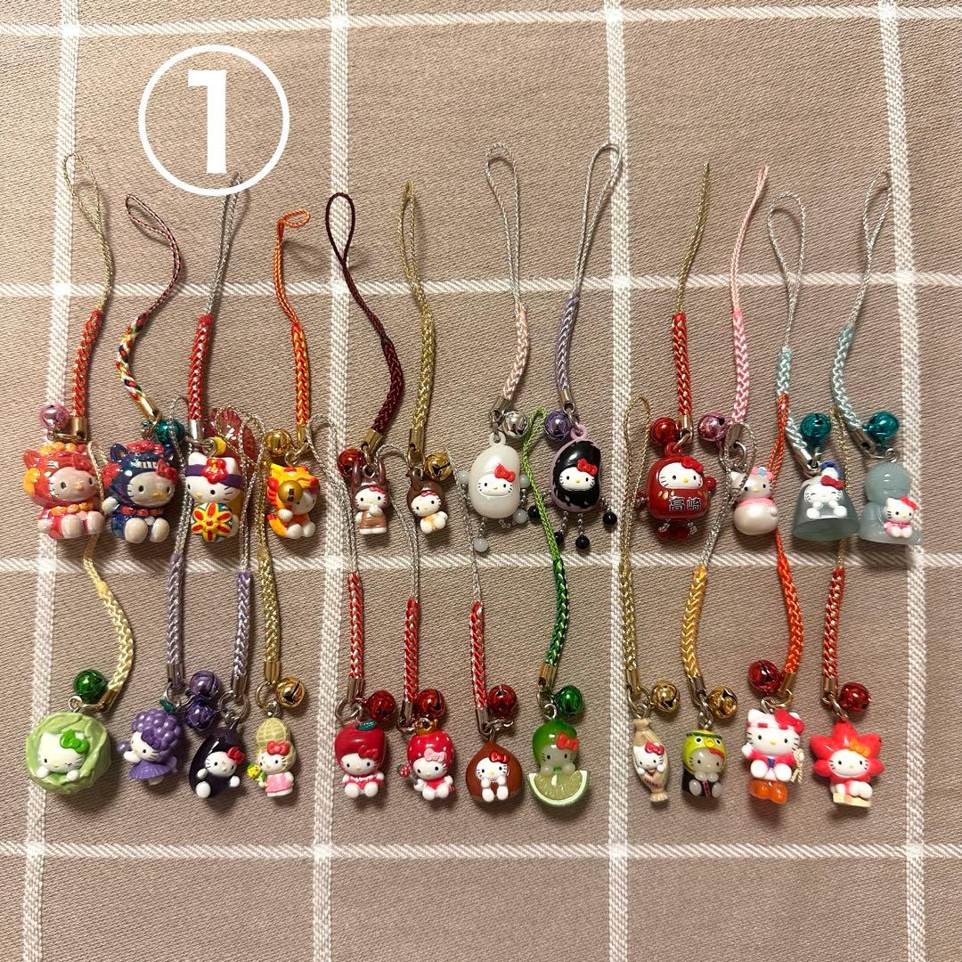 最終値下げ【まとめ売り】★ご当地キティ★根付け70個+他10個