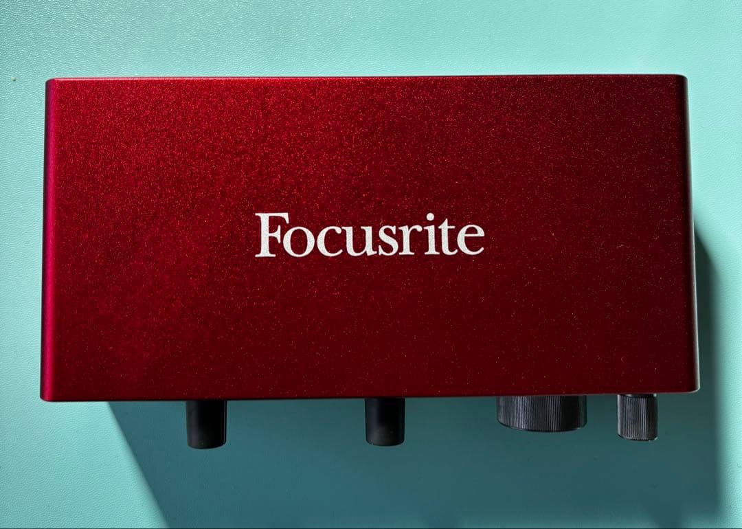 Focusrite Scarlett 2i2 USBオーディオインターフェイス