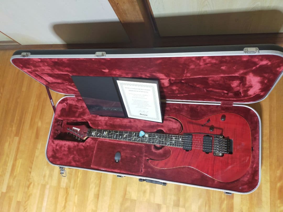 Ibanez エレキギター レッド ケース付き