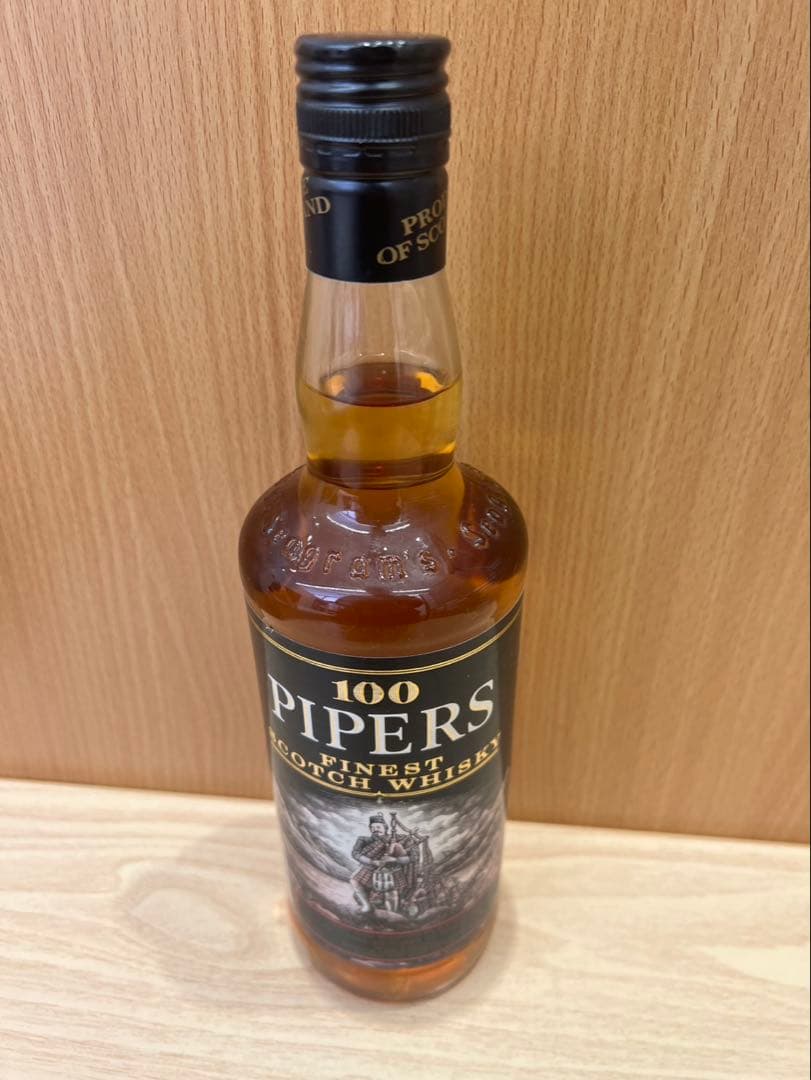 ウイスキー 100 PIPERS FINEST SCOTCH WHISKY