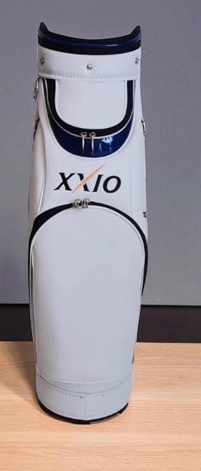 【新品未使用】XXIO ゴルフバッグ 新品未使用 ホワイト/ブルー