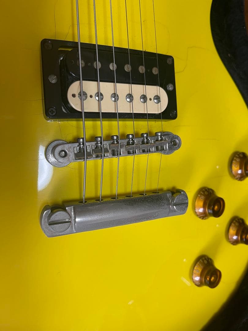 TAK Matsumoto キャナリーイエロー　Gibson