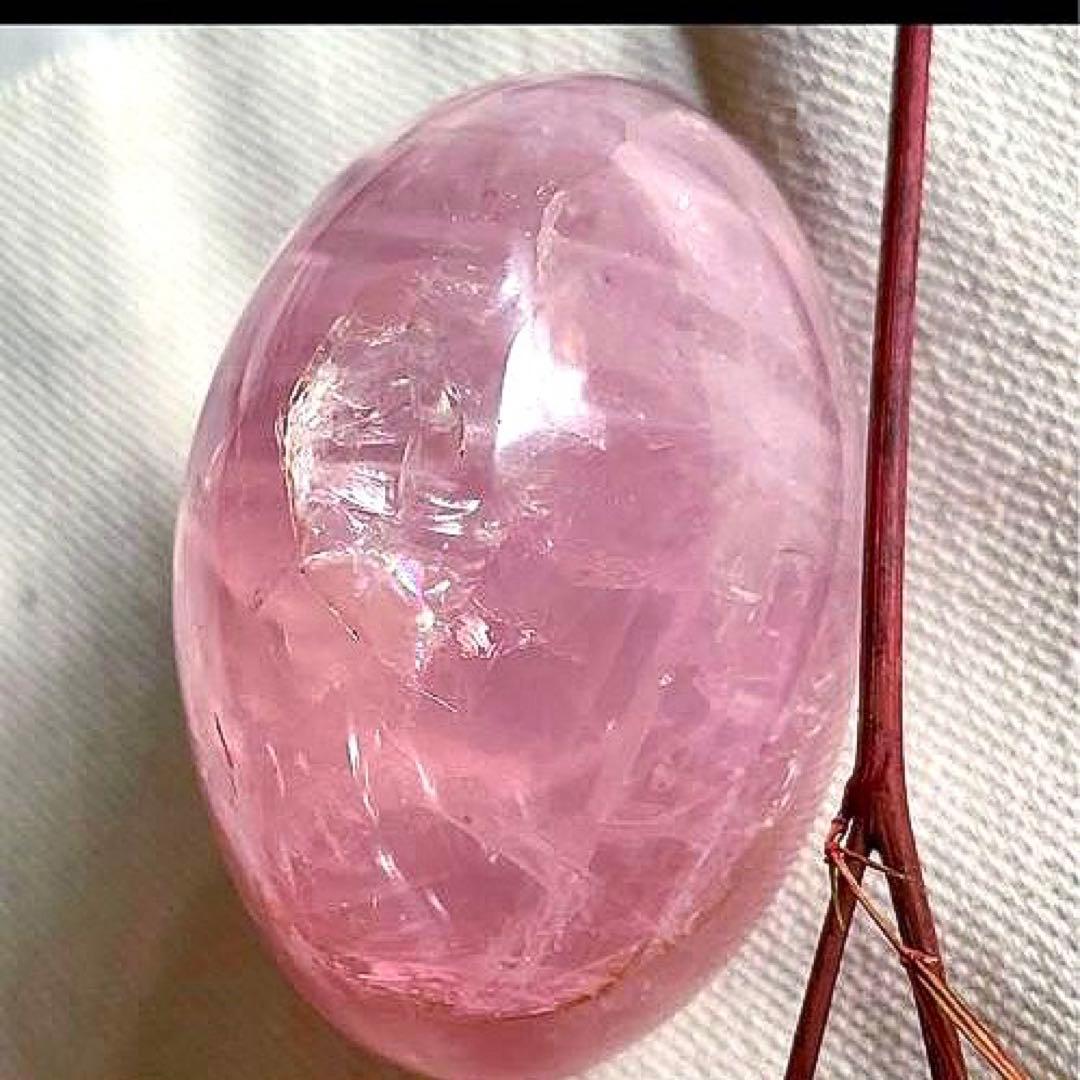 Q-1 【高品質】虹入りローズクォーツ ピンク　165g
