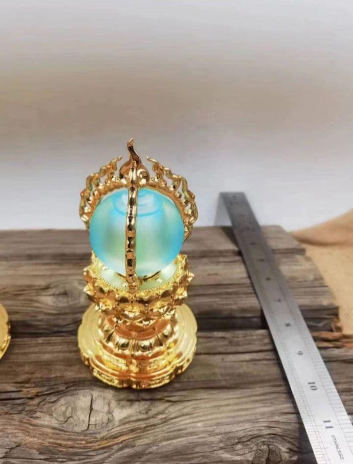 【修縁堂】釈迦如来の宝珠です 銅メッキ 瑠璃を携帯する 法具古美術品