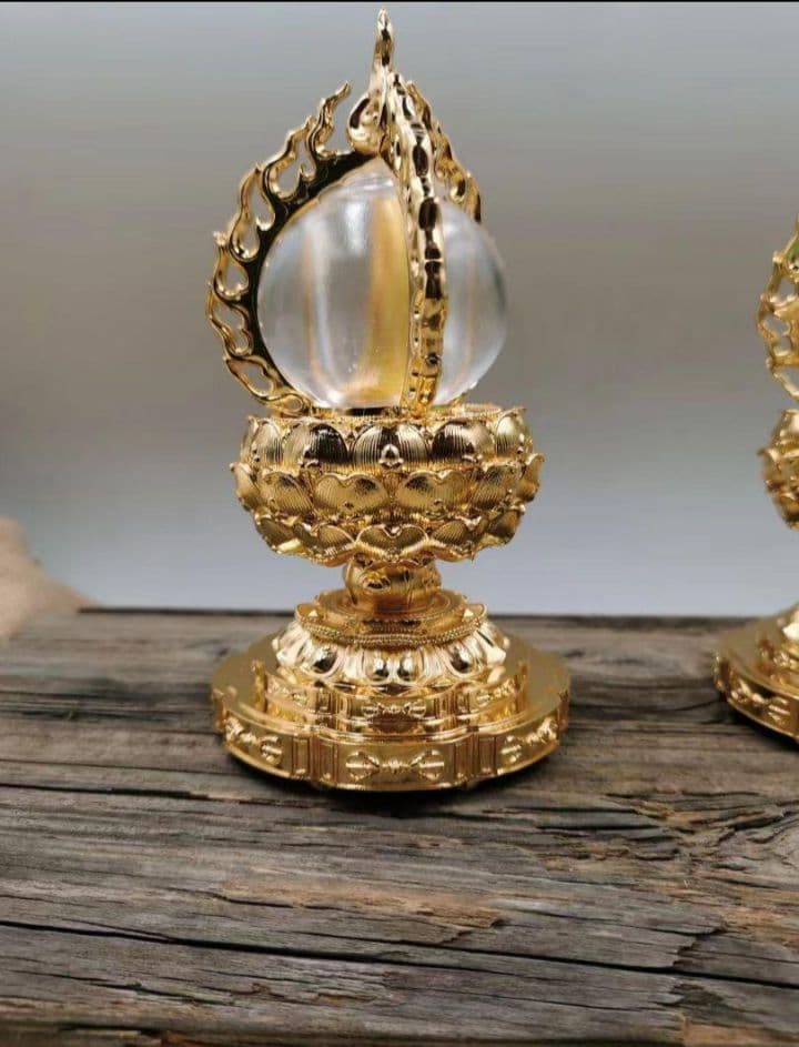 【修縁堂】釈迦如来の宝珠です 銅メッキ 瑠璃を携帯する 法具古美術品