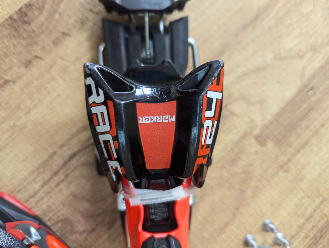 美品　MARKER XCOMP 24