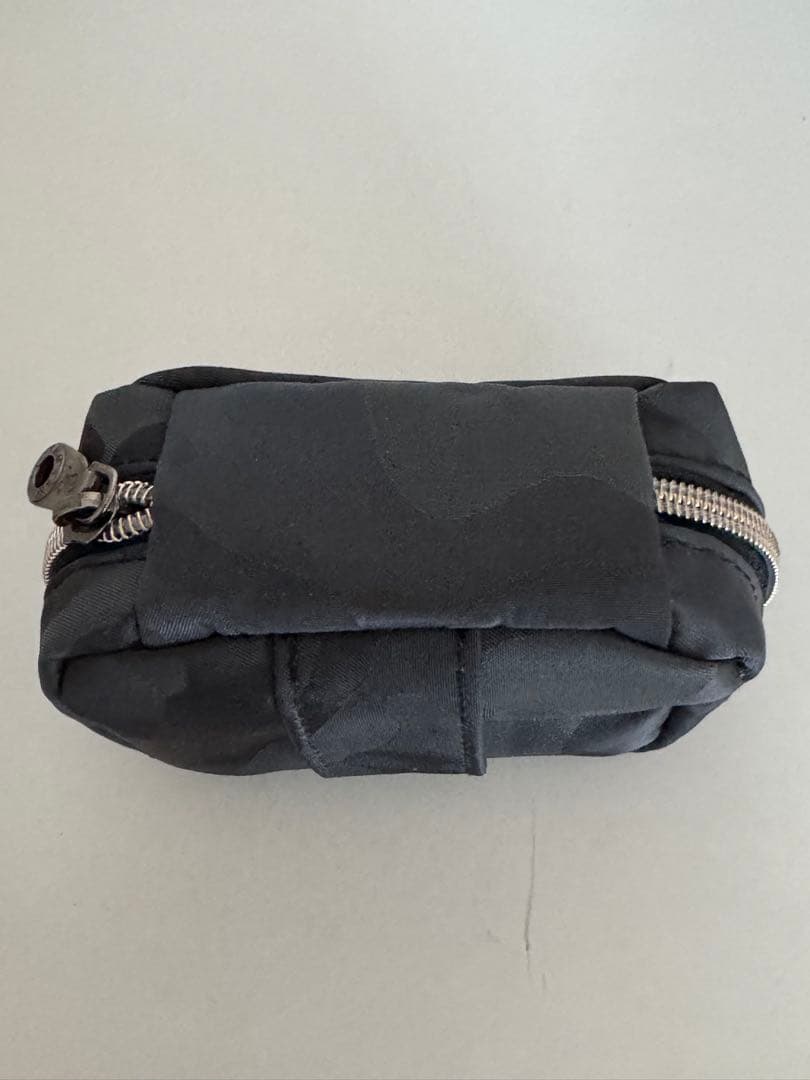 ［新品・未使用］MARK & LONA ボールポーチ ブラック　迷彩柄