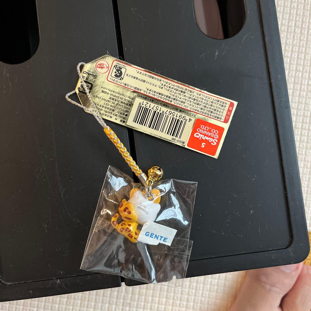 新品・未使用　ご当地キティ　大阪限定　ヒョウ柄　根付けストラップ　レア