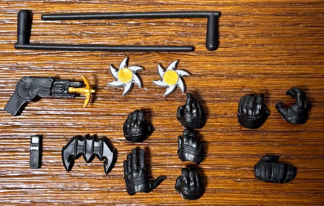 DCマルチバース バットマン　ダークナイト　BVS グリムナイト　キートン