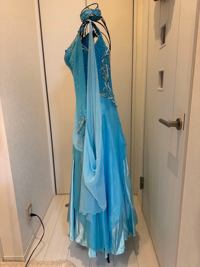 ダンスドレス　水色　(表示サイズＬ)