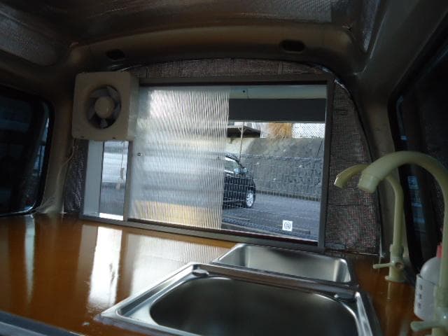 移動販売車の製作　キッチンカー用のパーツ一式と取付で25万円　サンバー限定
