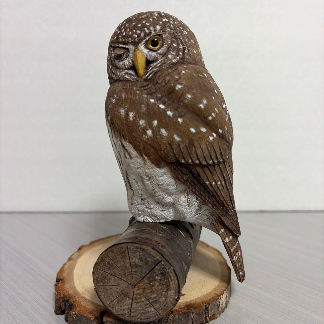 スズメフクロウ　バードカービング 木彫りの野鳥　野鳥彫刻