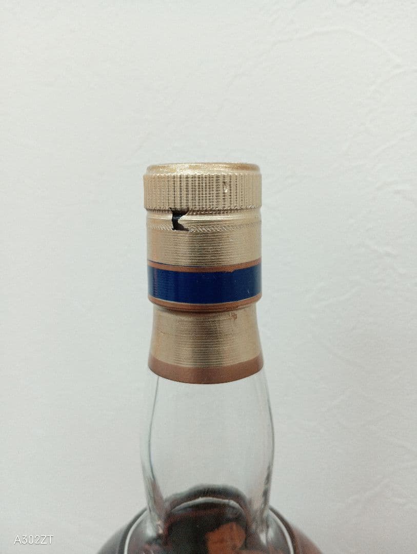 未開封品　BOWMORE SURF シングルモルトウイスキー　1リットル　お酒