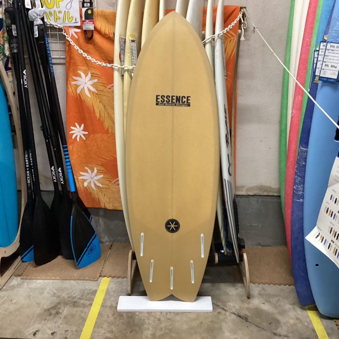新品格安ESSENCE フィッシュボード 5’2 158cmベージュ フィン付